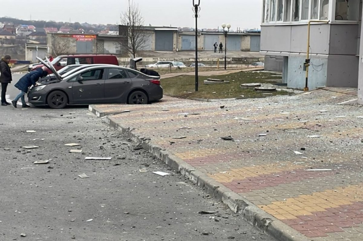    Один человек погиб, трое ранены.