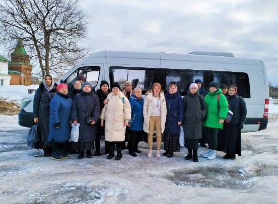 Волонтеры АНО "ВОЛОНТЕРЫ СПБ" приехали в Монастырь