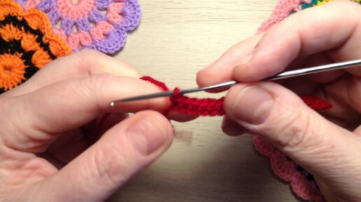 Одежда крючком для девочки [Video] | Knit crochet, Knitwear, Crochet baby girl