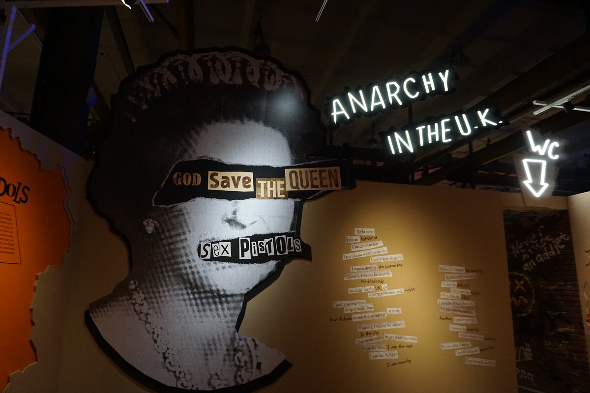 5 "нет" панк-рока: нет - социальному неравенству, расизму и табу...