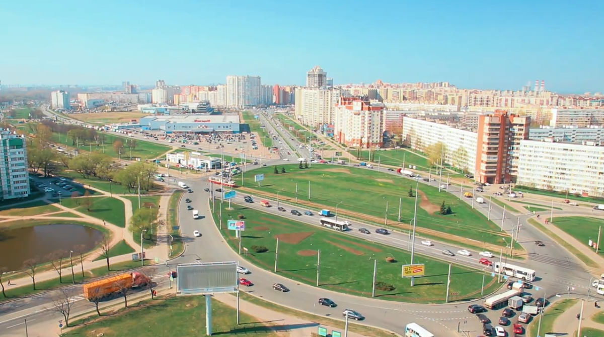 Ленинский проспект. Московский район. Площадь Конституции.
