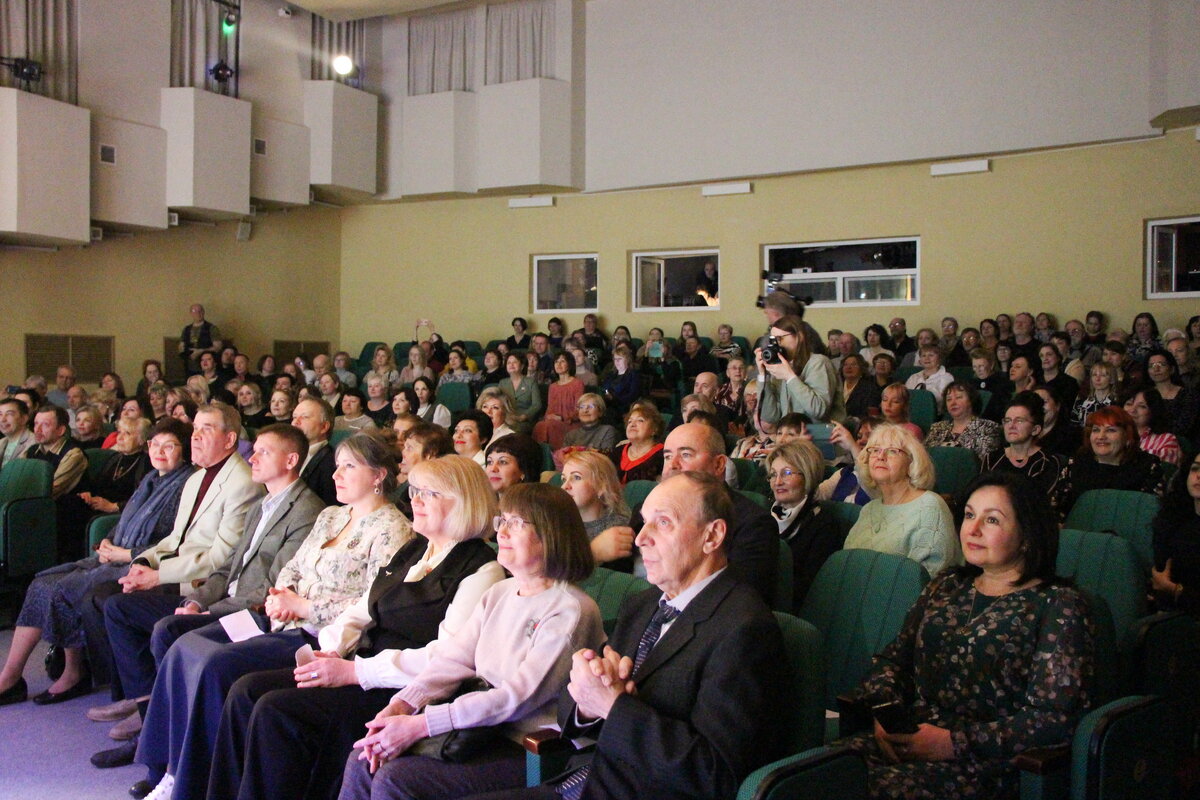     В Ивановской области вручены награды работникам культуры