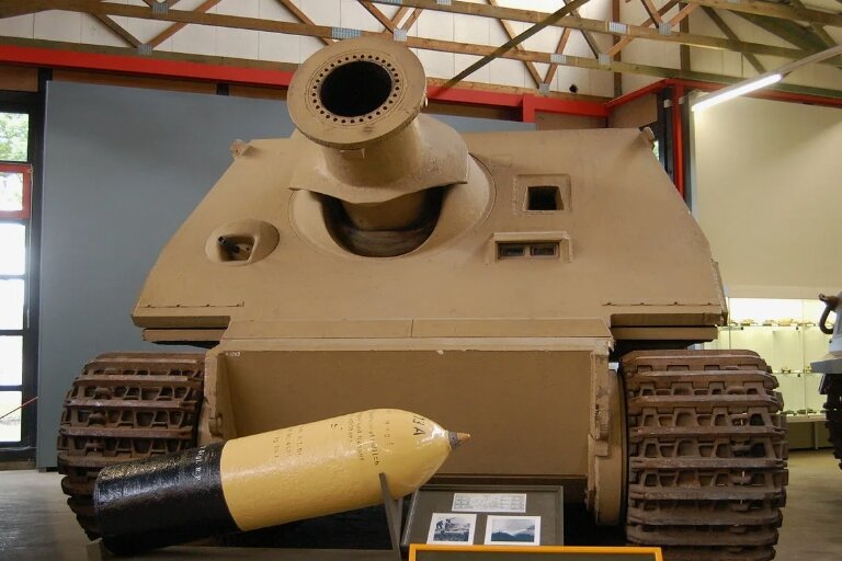 38 cm RW61 auf Sturmmörser Tiger