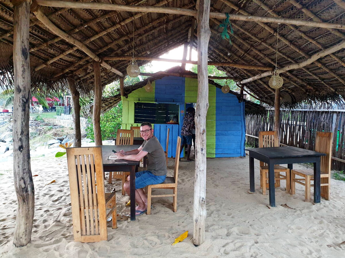 "Зал" кафе Bay Beach Seafood