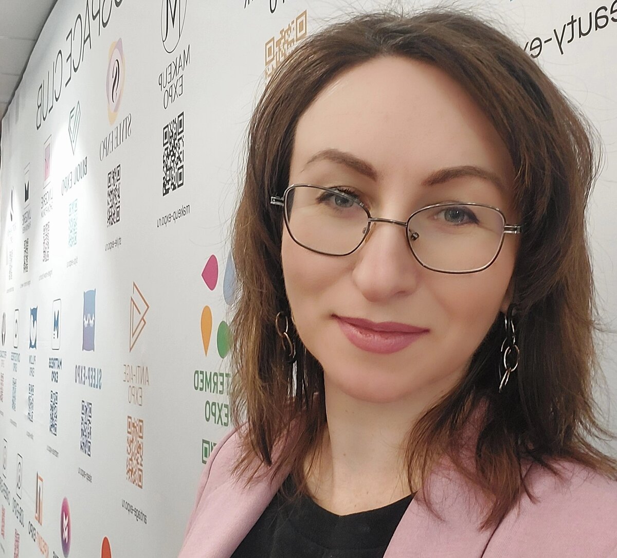Анна Несинова - эксперт по дополнительному профессиональному образованию, юрист, специалист по развитию бизнеса и карьеры.  