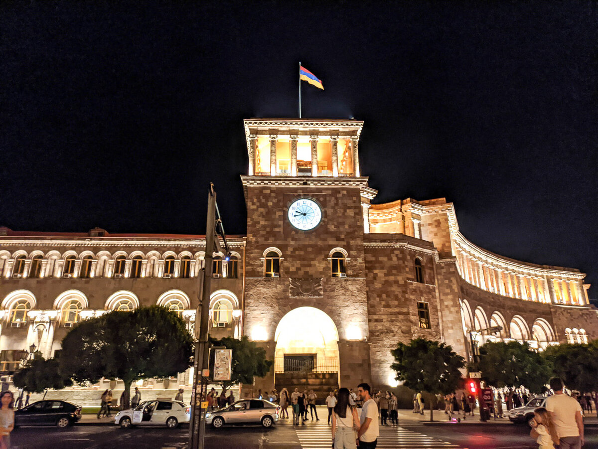 кентрон ереван армения. ереван улицы. Cascade yerevan. 41 buzand street, ереван. ереван улица аргутяна.