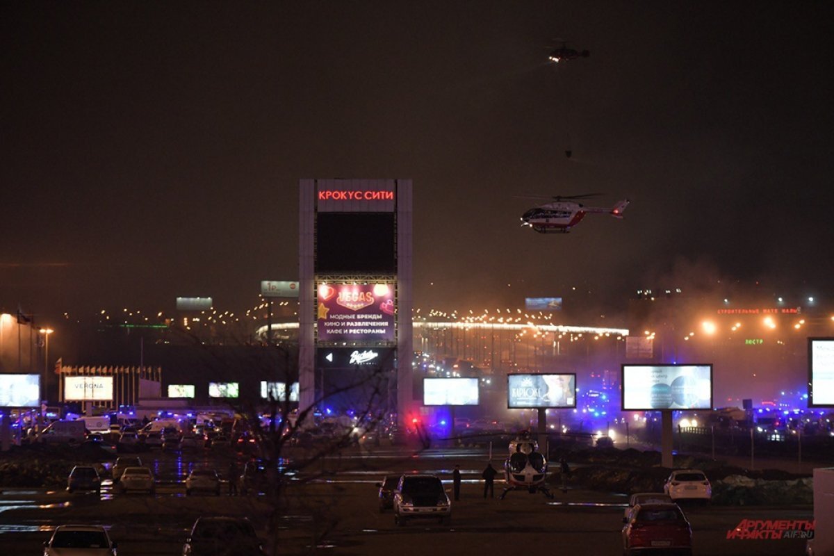    Огонь и «скорые».