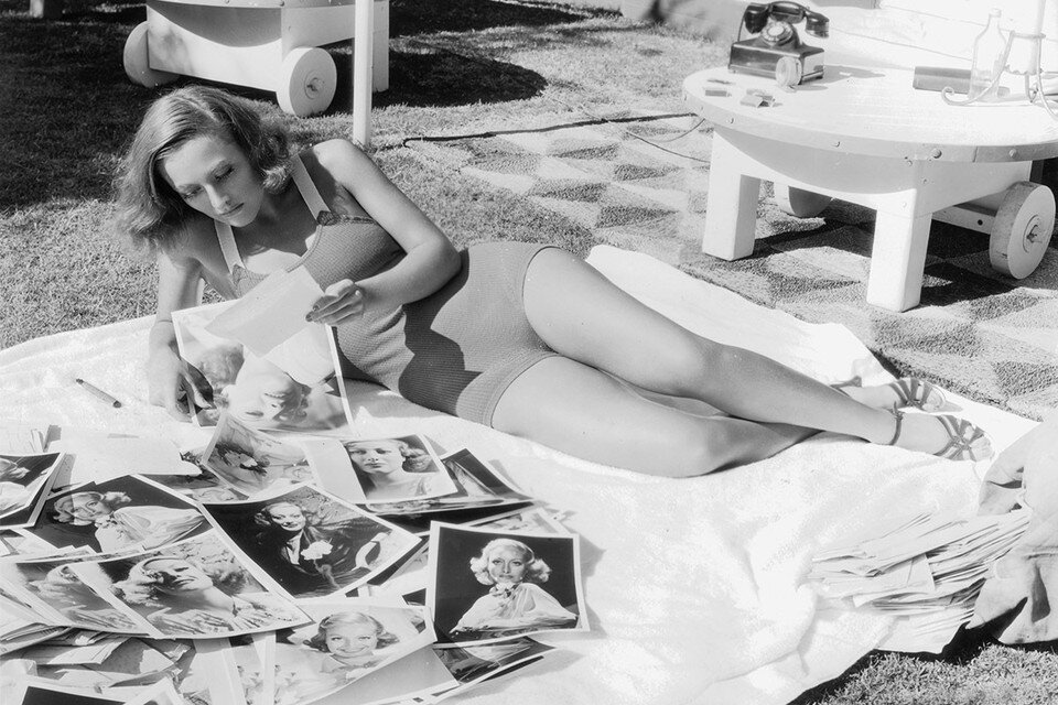    История Джоан Кроуфорд – прекрасный пример того, насколько по-разному можно рассказывать про одного и того же человека. Особенно – про знаменитость. GLOBAL LOOK PRESS