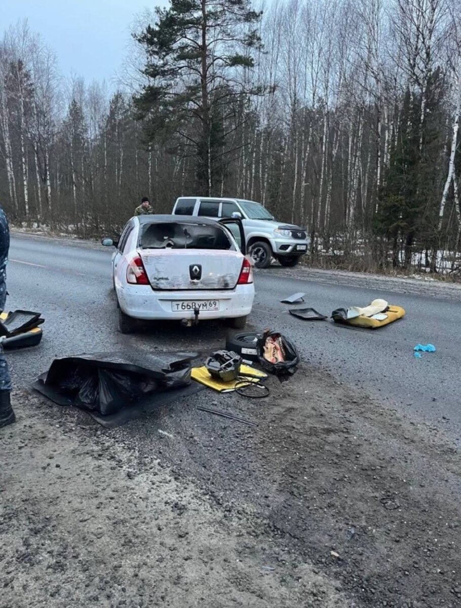 Ночью «Рено» из ориентировок был обнаружен в районе деревни Хацунь Карачевского района Брянской области