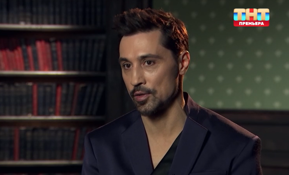 сотворение вселенной. коллектив картинки для презентации. бойтесь людей которые. афоризмы про знания. девушка путешествует.