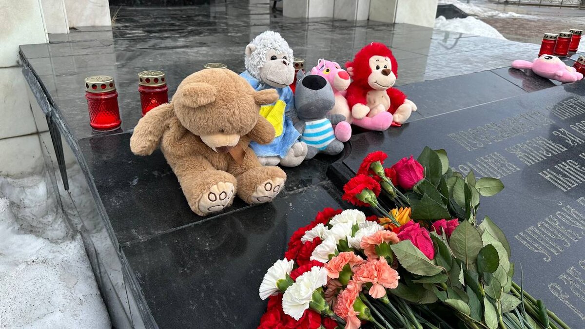    По всей Югре проходят акции в память о погибших в Подмосковье