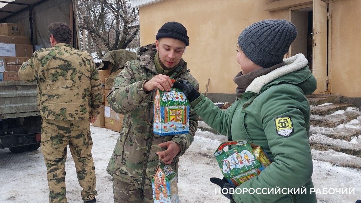 Новороссийск собрал и отправил больше 370 тонн гуманитарной помощи |  Новороссийский Рабочий | Дзен