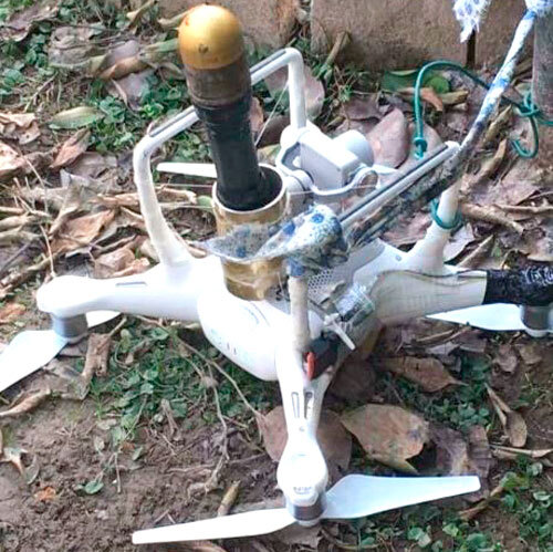 Сбитый дрон, некой не очень распространённой модели. Боеприпас-сброс сделан из выстрела автоматического гранатомёта НАТО 40х53 мм (фото из открытых источников)