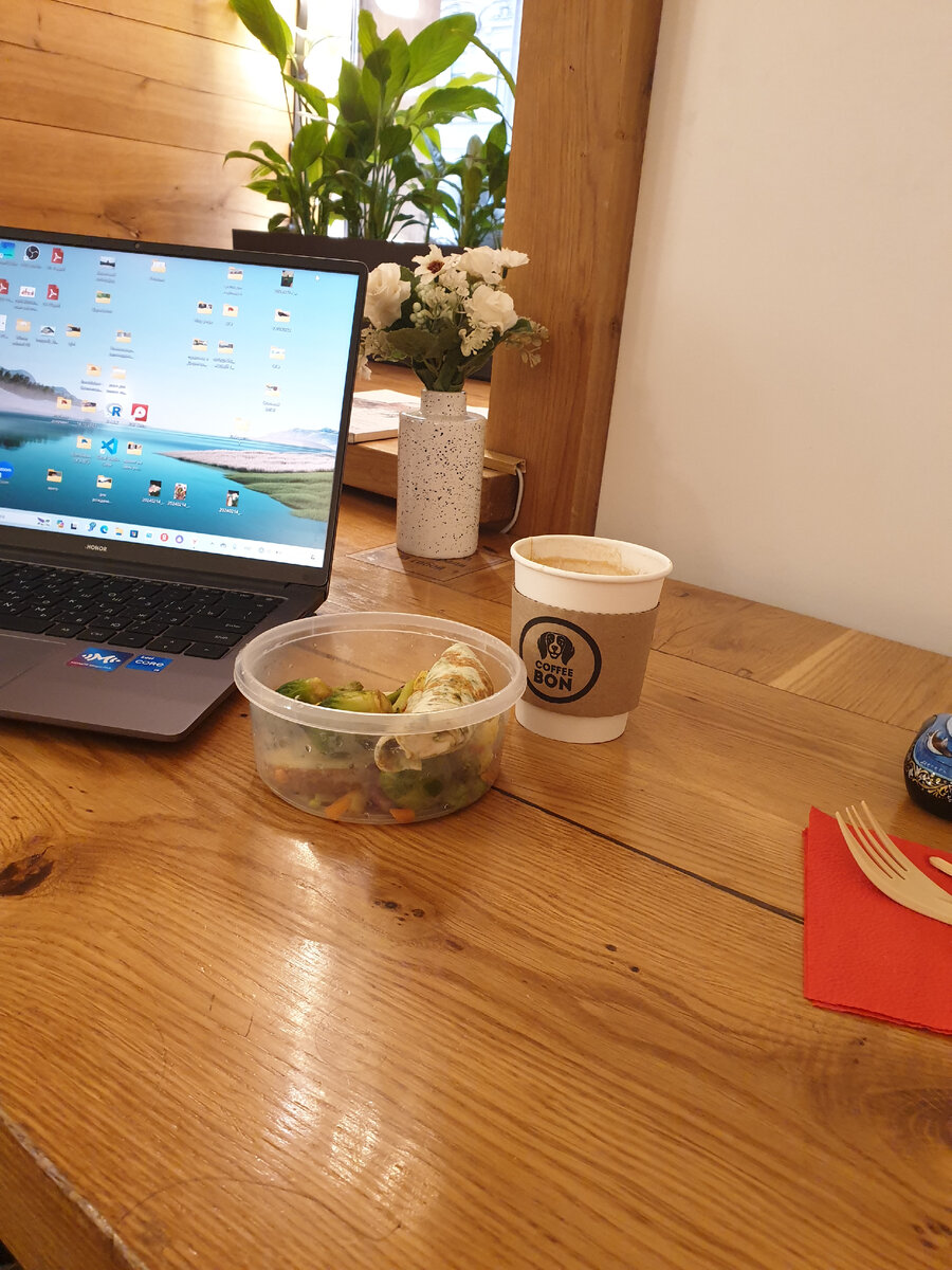 Кофебон - сеть кофеен с собачкой