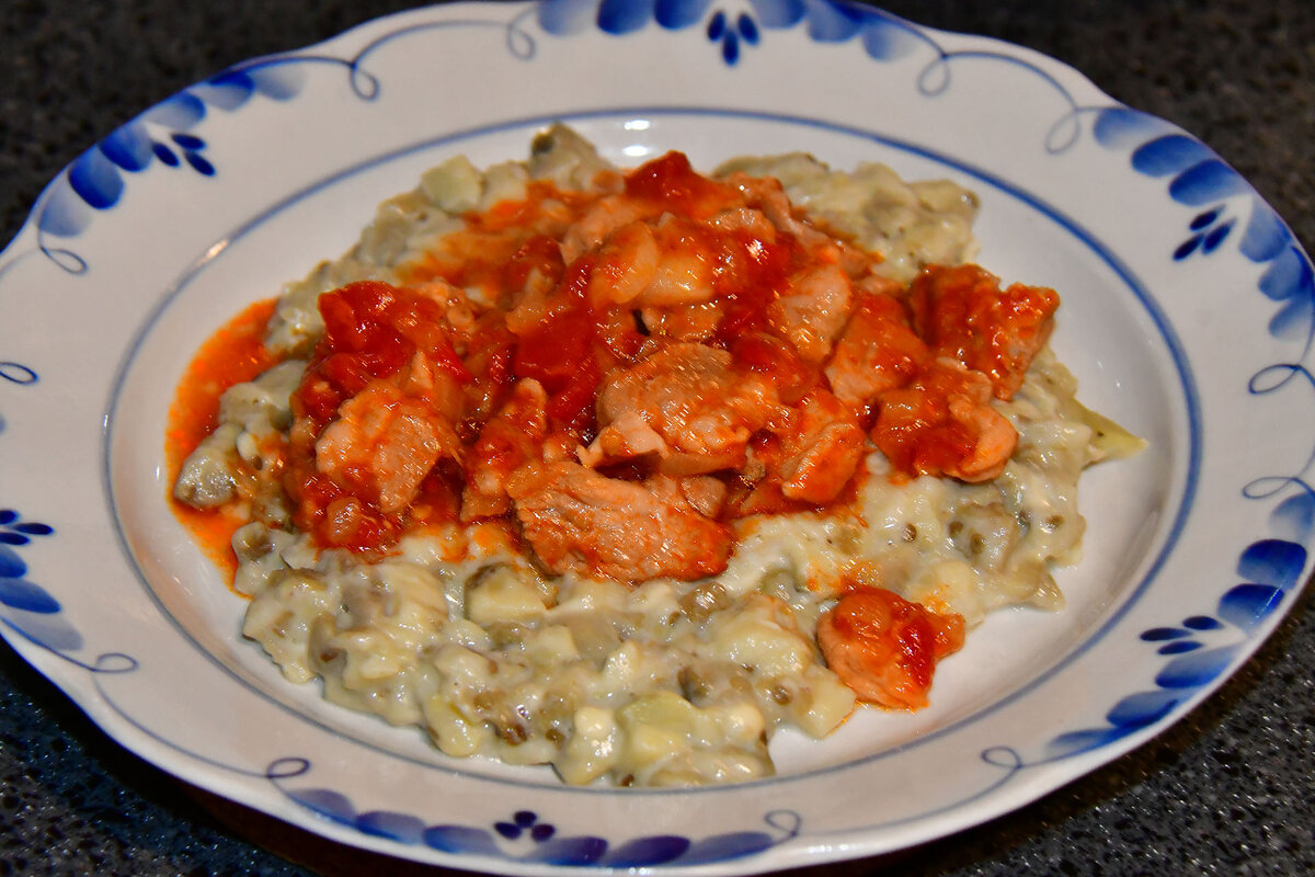 Мясо с баклажанами