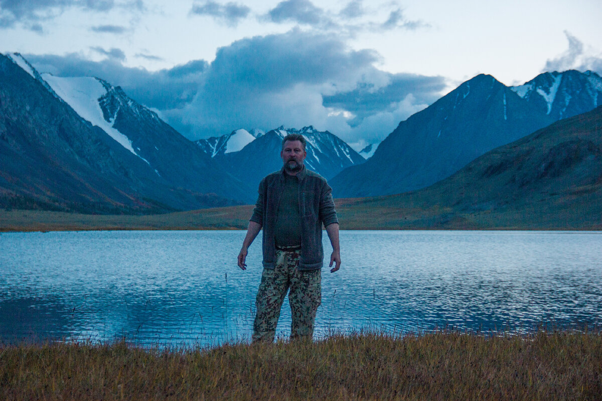рассвет на озере. на озере росли лилии на 100. озеро днем фото. озеро селигер тверская область. валдайское озеро ивановская область.