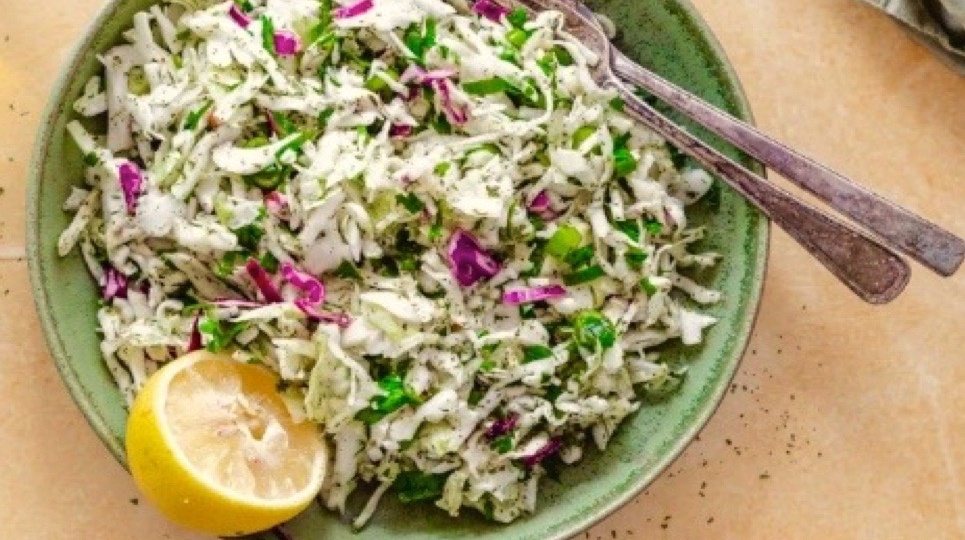 Салаты из капусты, которые никогда не надоедают! 5 отличных рецептов 👍 😋