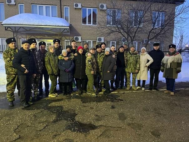 Военные ополченцы. Позывной генерал. Казачий батальон дон. Наши известные военные корреспонденты сво. На передовой добровольцем.