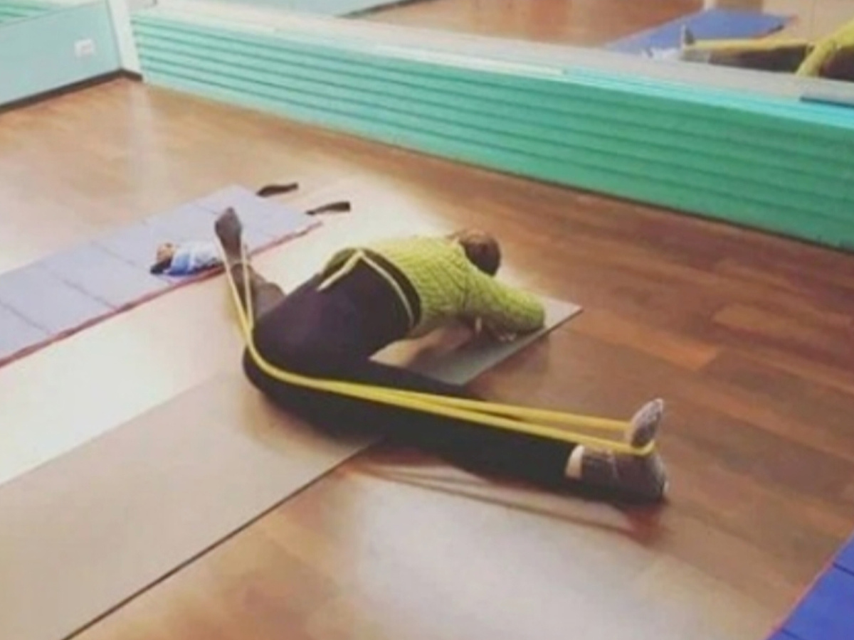 Стретчинг с резиной, тренировки в Санкт-Петербурге, архив, 2018 г.