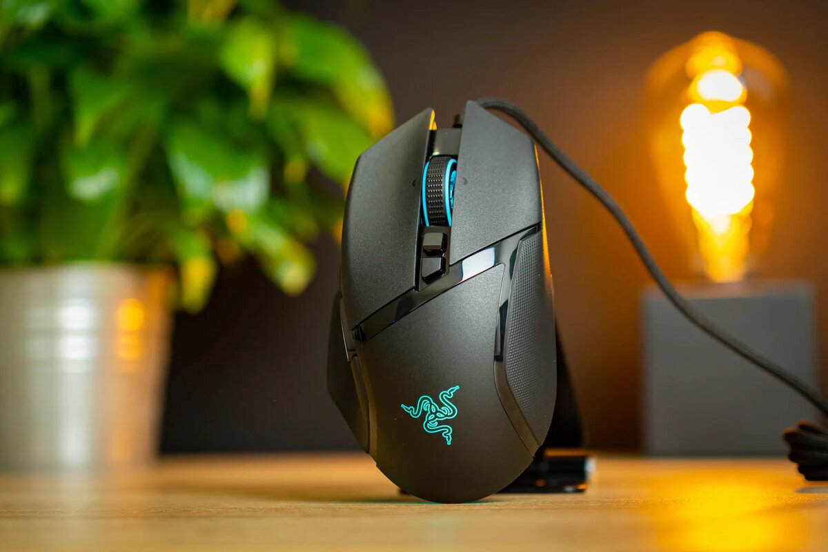 Basilisk v3 проводная. Мышка Razer Basilisk. Мышка Razer Basilisk v2. Razer 3. Razer Basilisk v3 x Hyperspeed.