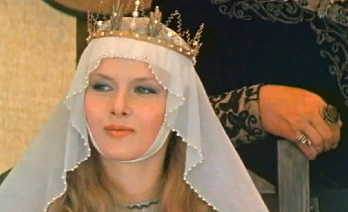 Кадр из кинофильма "Баллада о доблестном рыцаре Айвенго", 1982 г., режиссер Сергей Тарасов, сценарист Леонид Нехорошев, композитор Игорь Кантюков (скриншот) 