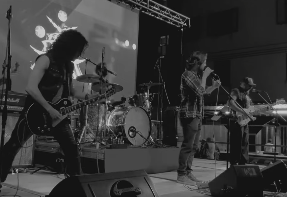 Итальянская хард-рок группа The Dingo Brothers