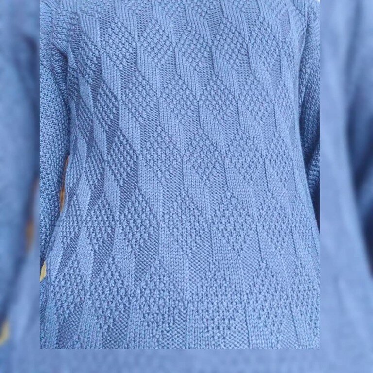 Вот узор поближе и под таким ракурсом, что отлично видно основную задумку в виде 3D.