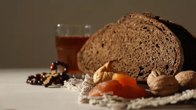 iStock.com / Liudmila Chernetska