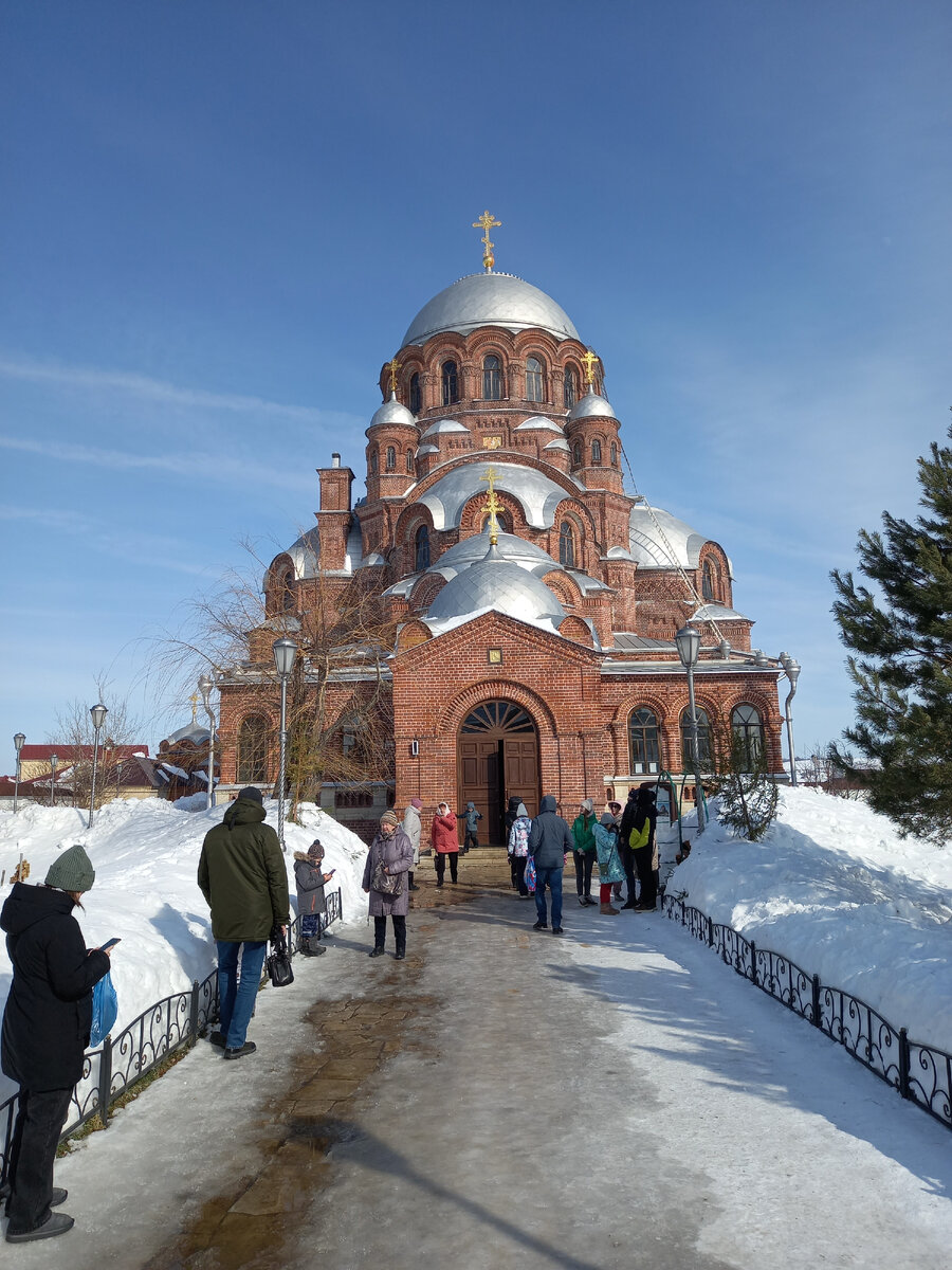 Собор Богоматери всех скорбящих радости. Свияжск. Фото сделано в марте 2024 г.