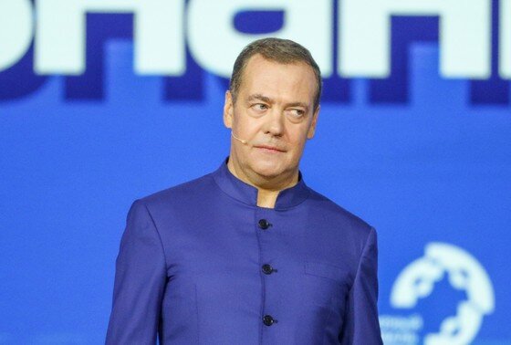    Дмитрий Медведев