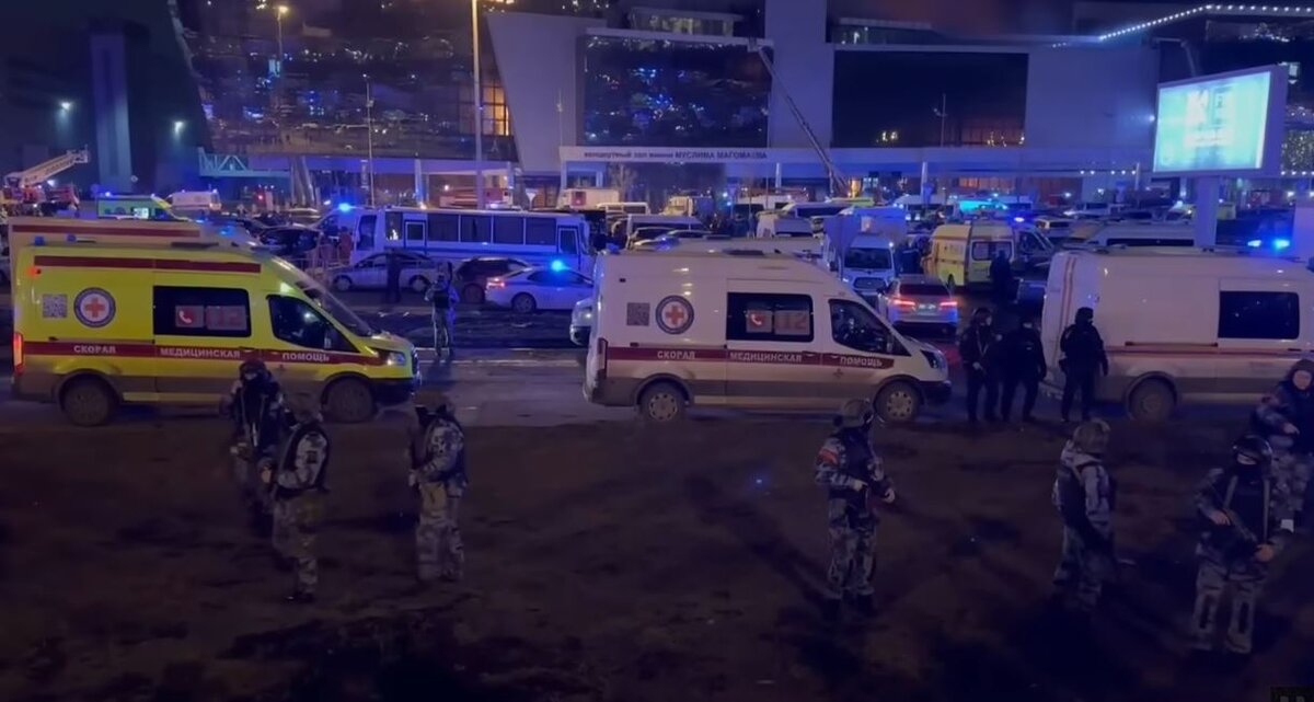 Батальоны спецслужб рядом с "Крокус Сити Холлом" ждут команды на штурм