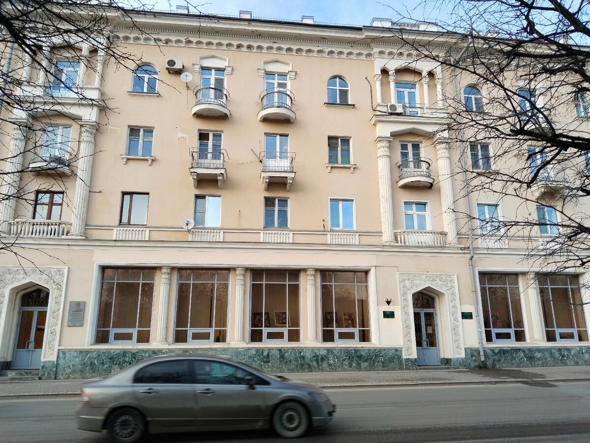 Городская 184