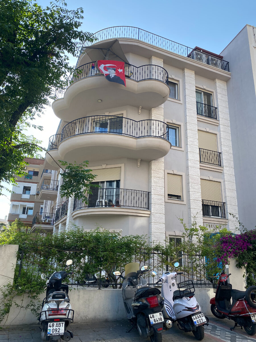 Классическая турекцкая архитетура малоэтажных домов