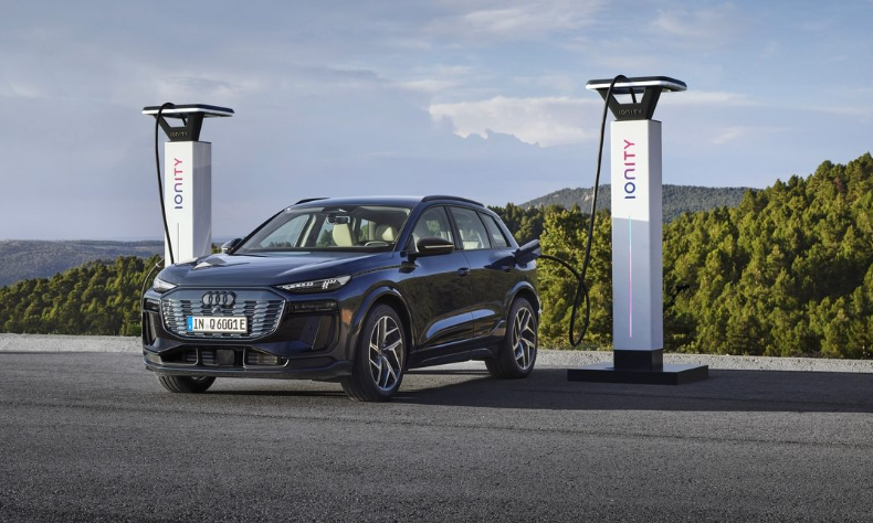 Audi Q6 E-Tron 2024. Новый электрический кроссовер