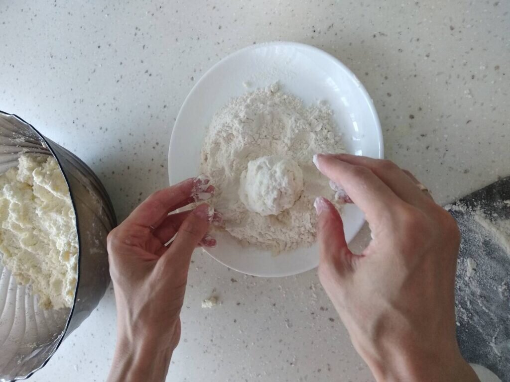 овощное крудите с соусом блю чиз. декоративные тарелки керамика. тарелка для пасты черри cabare 300 мм. как приготовить тарелку. тарелка для украшений.