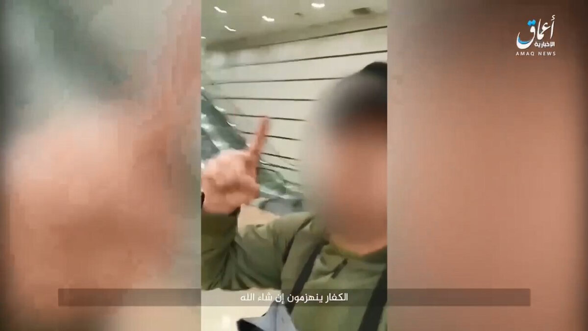 жизнь по сути очень простая штука. маруша кресе "страшно ли мне?". доволен я малым и знаю закон. отв. считай себя покойником.