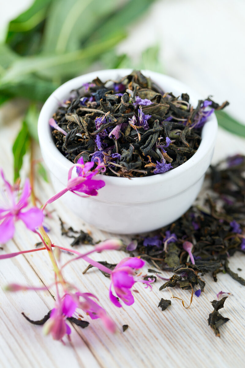 чай полезный напиток. чай для презентации. традиции русского чаепития. чай в пирамидках. сообщение про чаепитие.