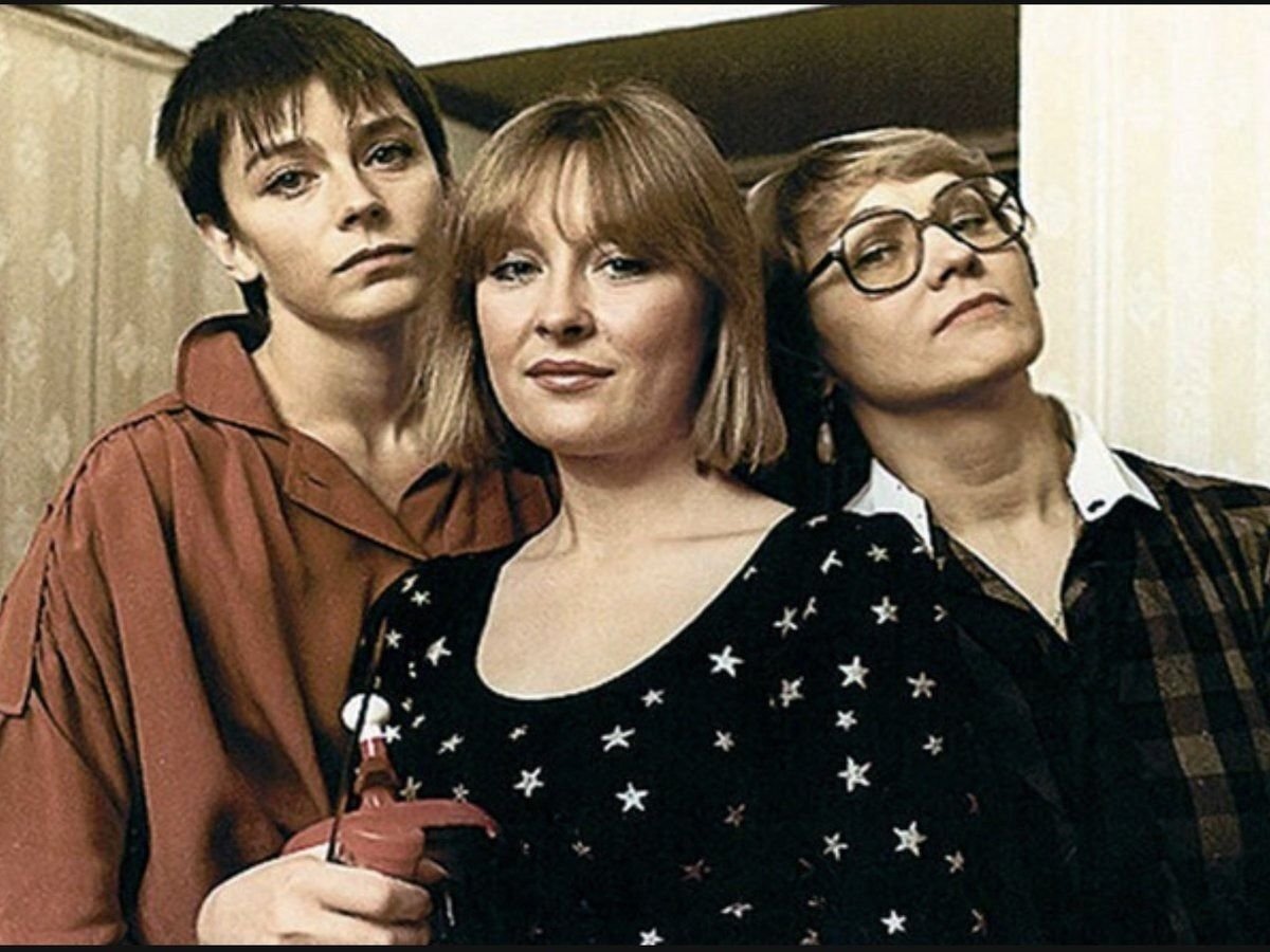 кадр из к/ф "Зимняя вишня"