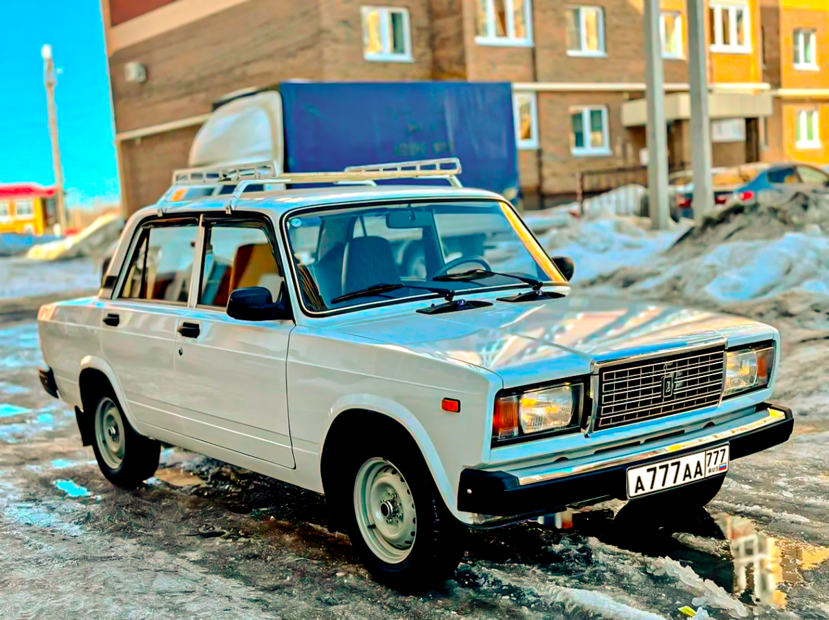 Подходящий автомобиль для народа за 300 тысяч рублей. Люди голосуют рублем  - простая техника, дешевые запчасти. АвтоВАЗу стоит задуматься | Андрей  Якунин | Про авто | Дзен