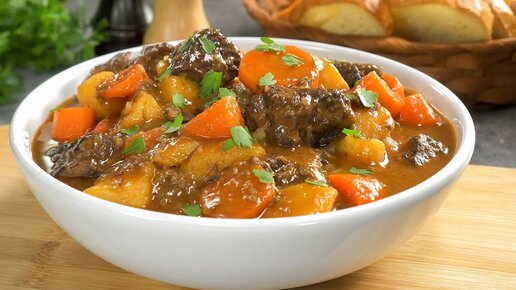 Рагу болоньезе. Горячий соус. Ханум на сковороде. Мясо в соевом соусе на сковороде. Мафальдине болоньезе.