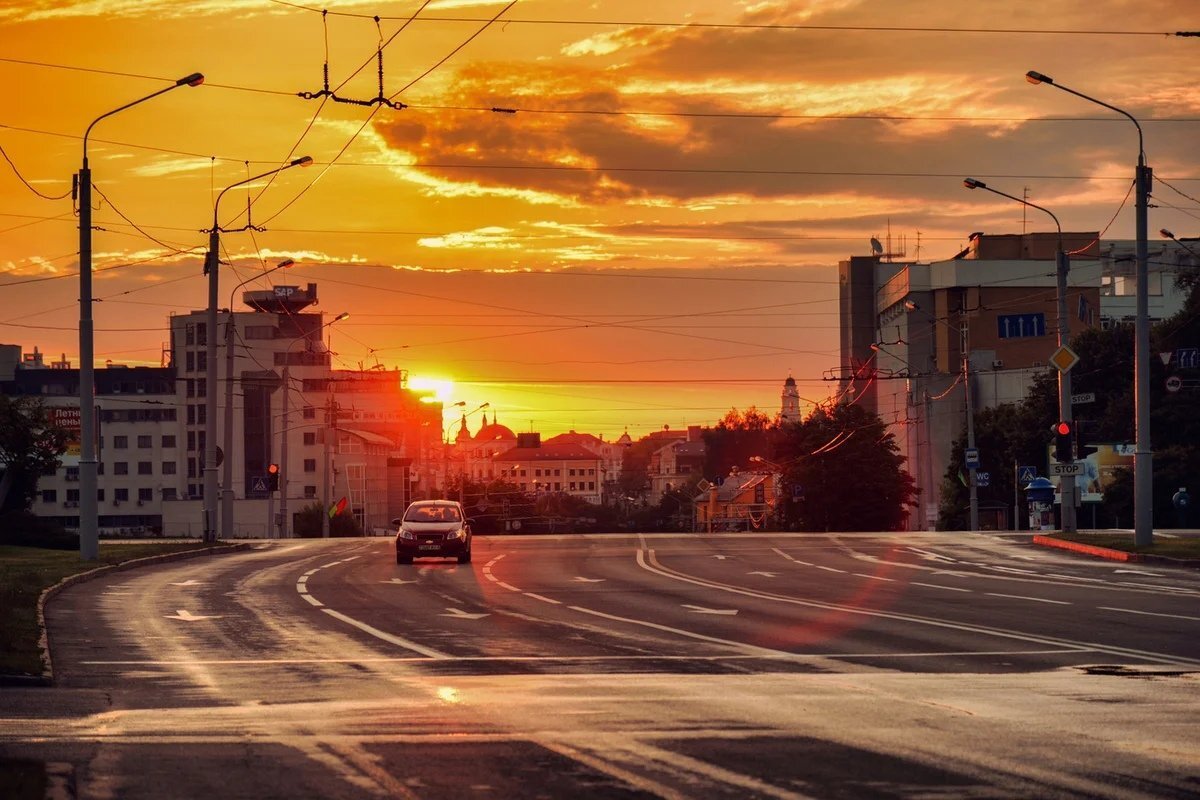 Прогулка началась в 6 утра, еще вчера у меня была куча мотивации но сегодня она пропала как это и бывает обычно, но я уже поставил себе цель и идти назад уже не вариант, тут играет роль уже не мотивация а дисциплина. Я вышел на улицу где то в 6:20 и начал ходить по улицам, по паркам, и т.д.  примерно к 9 часам я уже прошел 13.000 тысяч шагов.