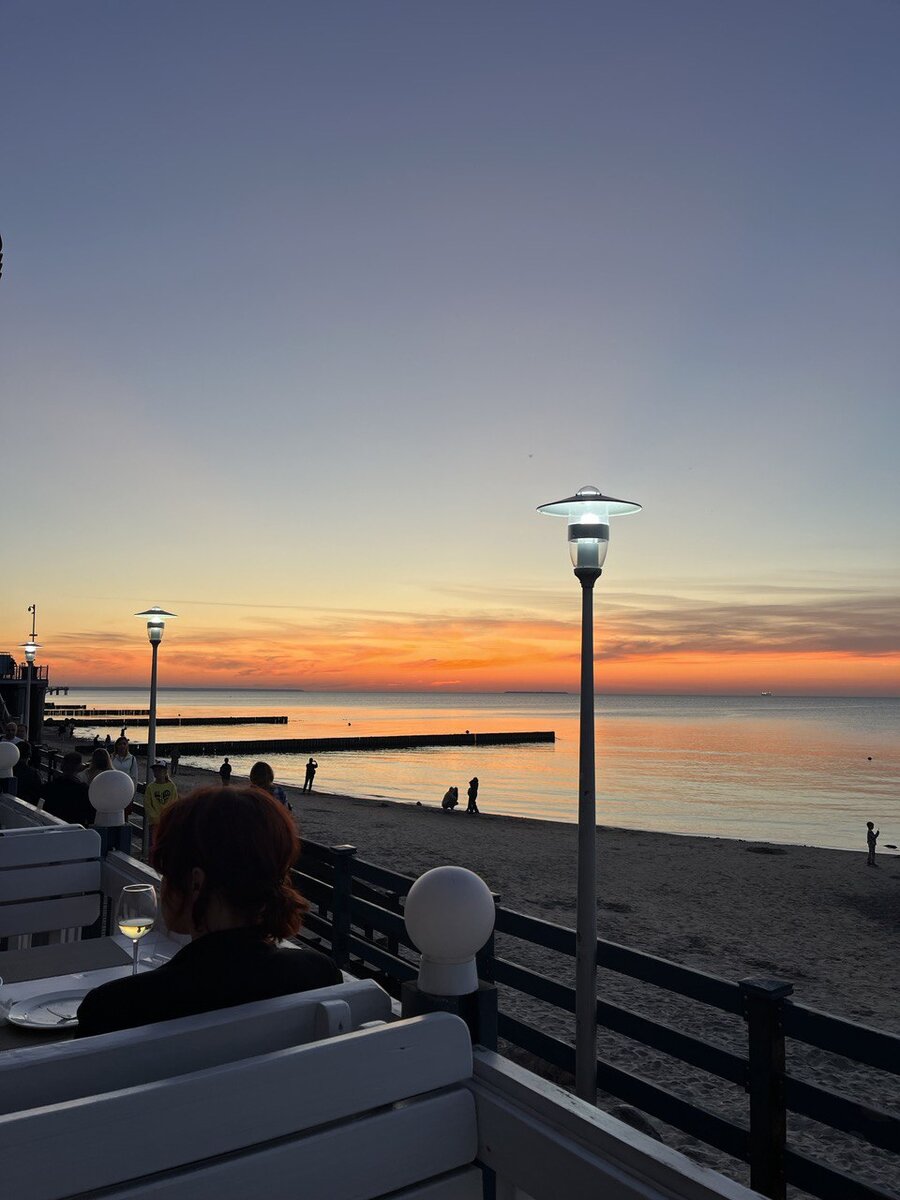 Зеленоградск, набережная на закате