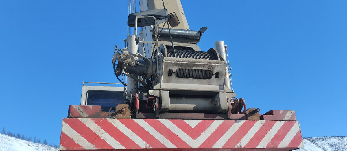 Новый трос пока наматывается ровно в отличии от старого