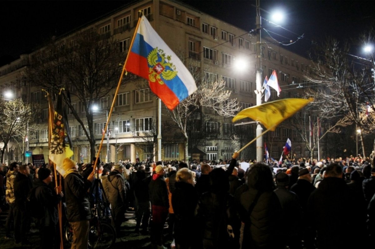    В Сербии проходит митинг против НАТО