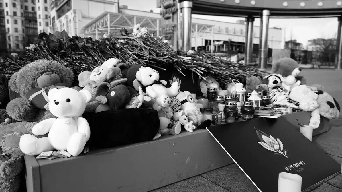     Памятное мероприятие, организованное Волонтерами Победы, прошло 24 марта 2024 года в регионах России, в том числе нескольких городах Ямало-Ненецкого автономного округа.