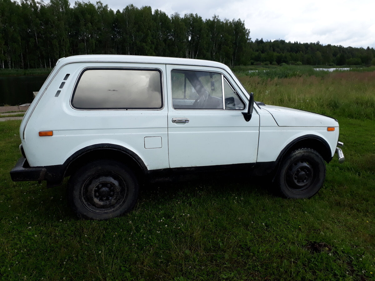 Картинка из свободного доступа. Нива ВАЗ 2114