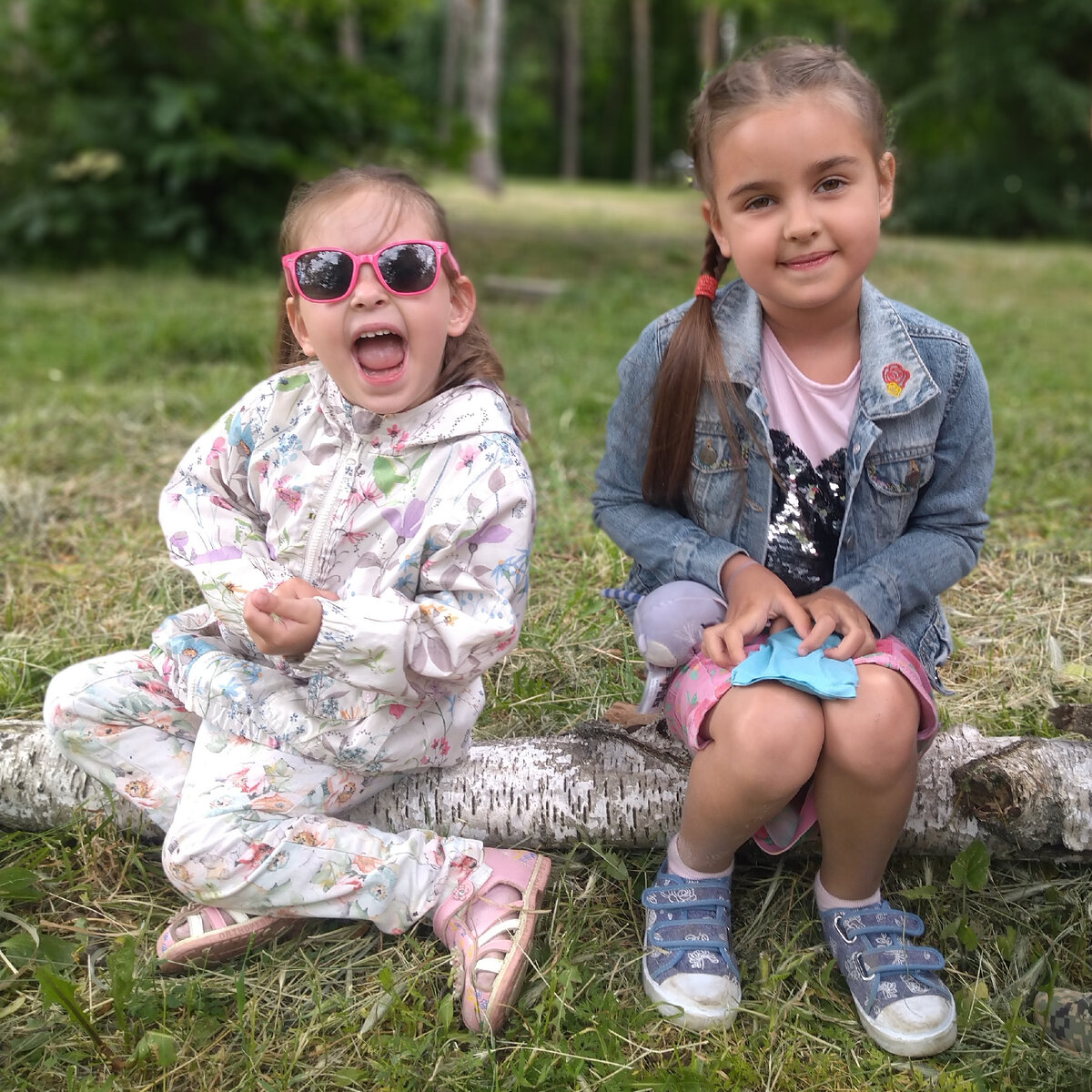 Маленькие девчонки