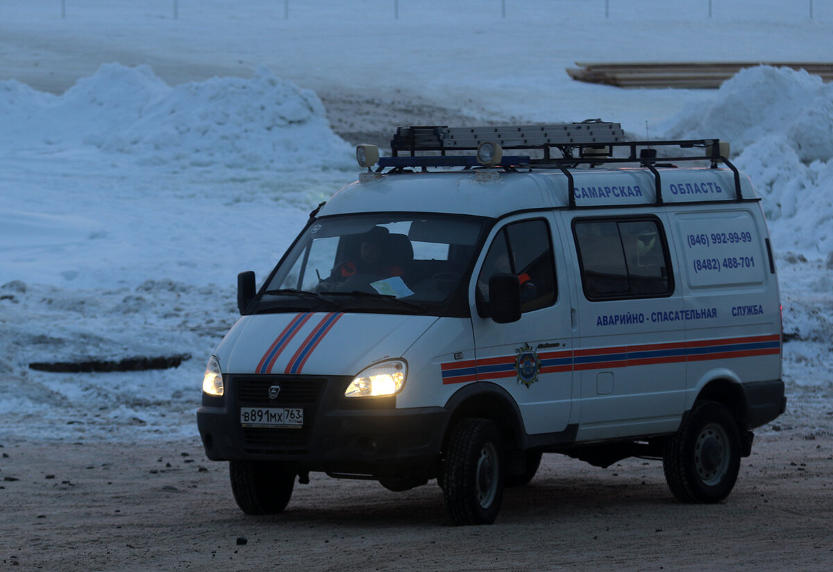 автомобиль аварийно-спасательный 3009YK - автомобиль типа 3009, выпускавшийся компанией «Луидор-Тюнинг»