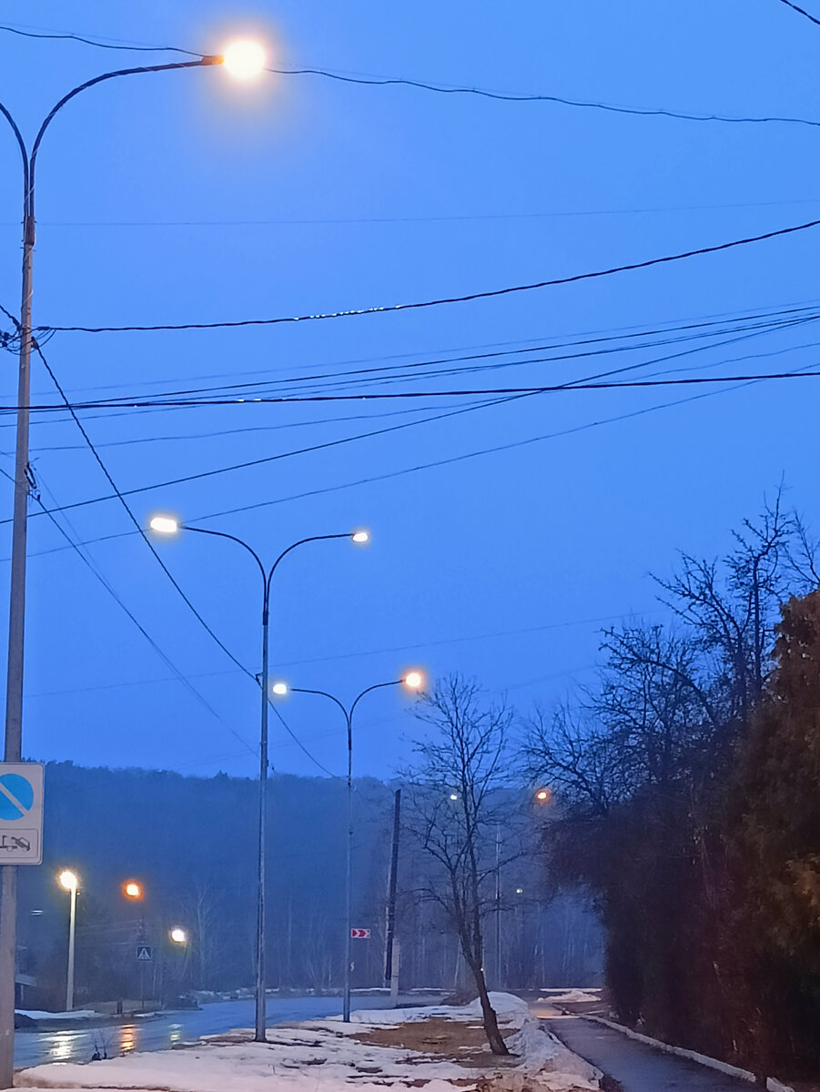 Все пасмурную, серо и мокро
