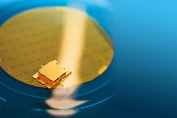 1 кВт транзистор X-диапазона от Elite 